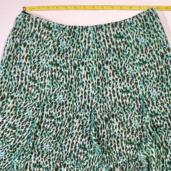 Dana Buchman - Women's Size 8 - Skirt w/Black & Blue Animal Print - 100% Silk - Picture 6 of 8